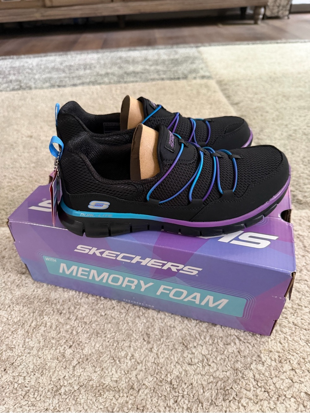 NWT Black Sketchers Synergy Loving Life Wide Fit Memory Foam Shoes Women’s 7.5